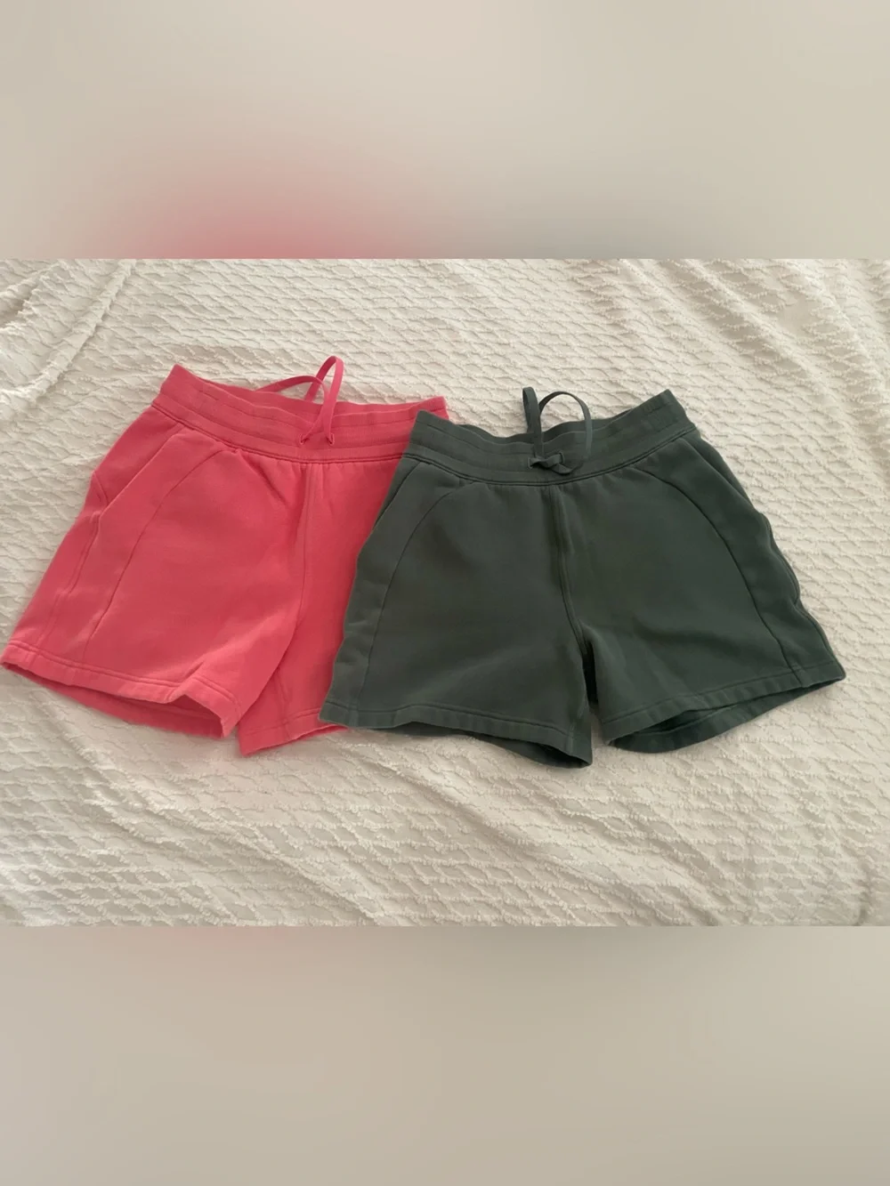 Lululemon Shorts in Coral and Olive size 6